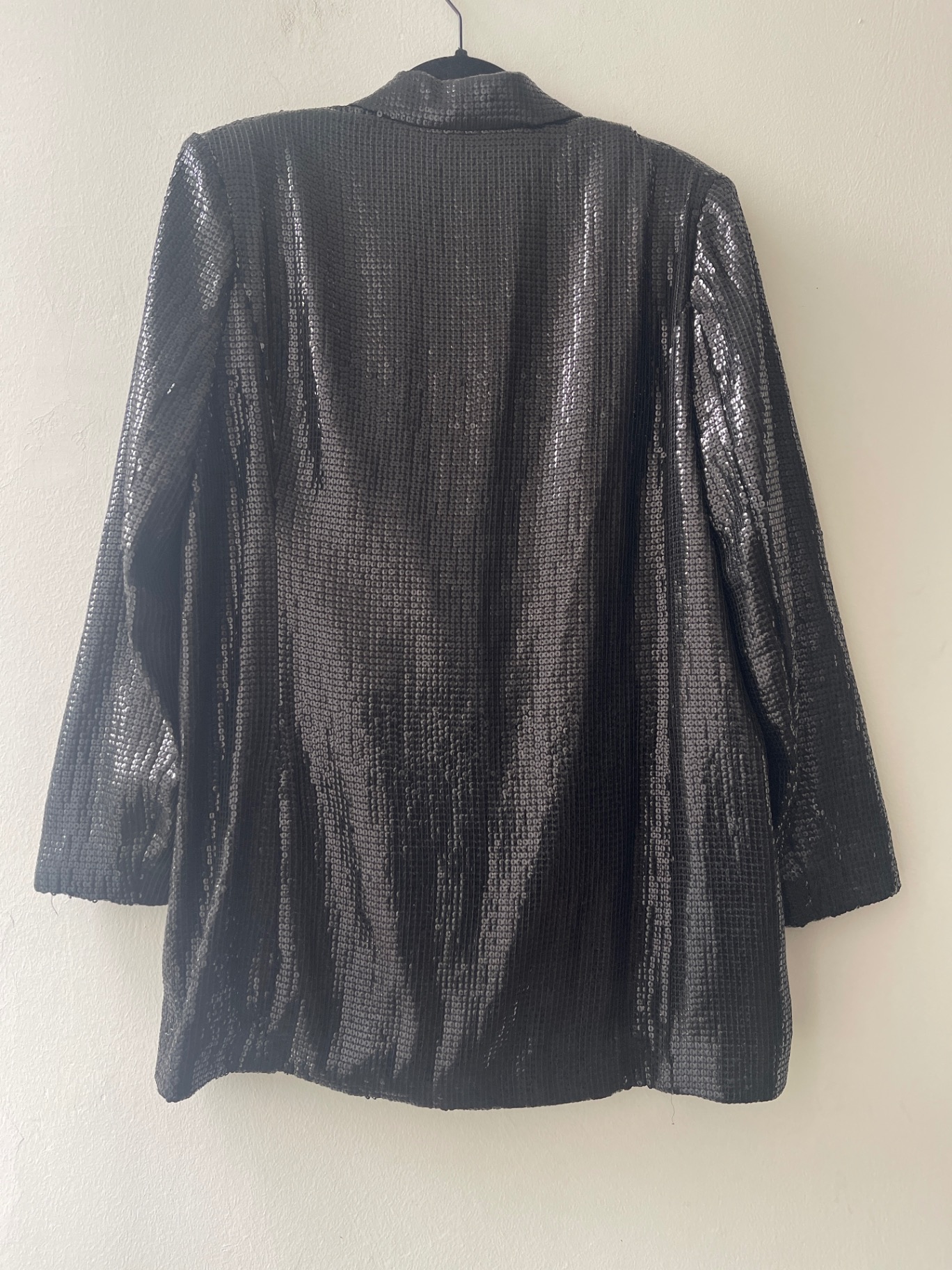 ג׳קט פאייטים שחור H&M - אייץ' אנד אם יד שנייה בנמיז - Nemyz