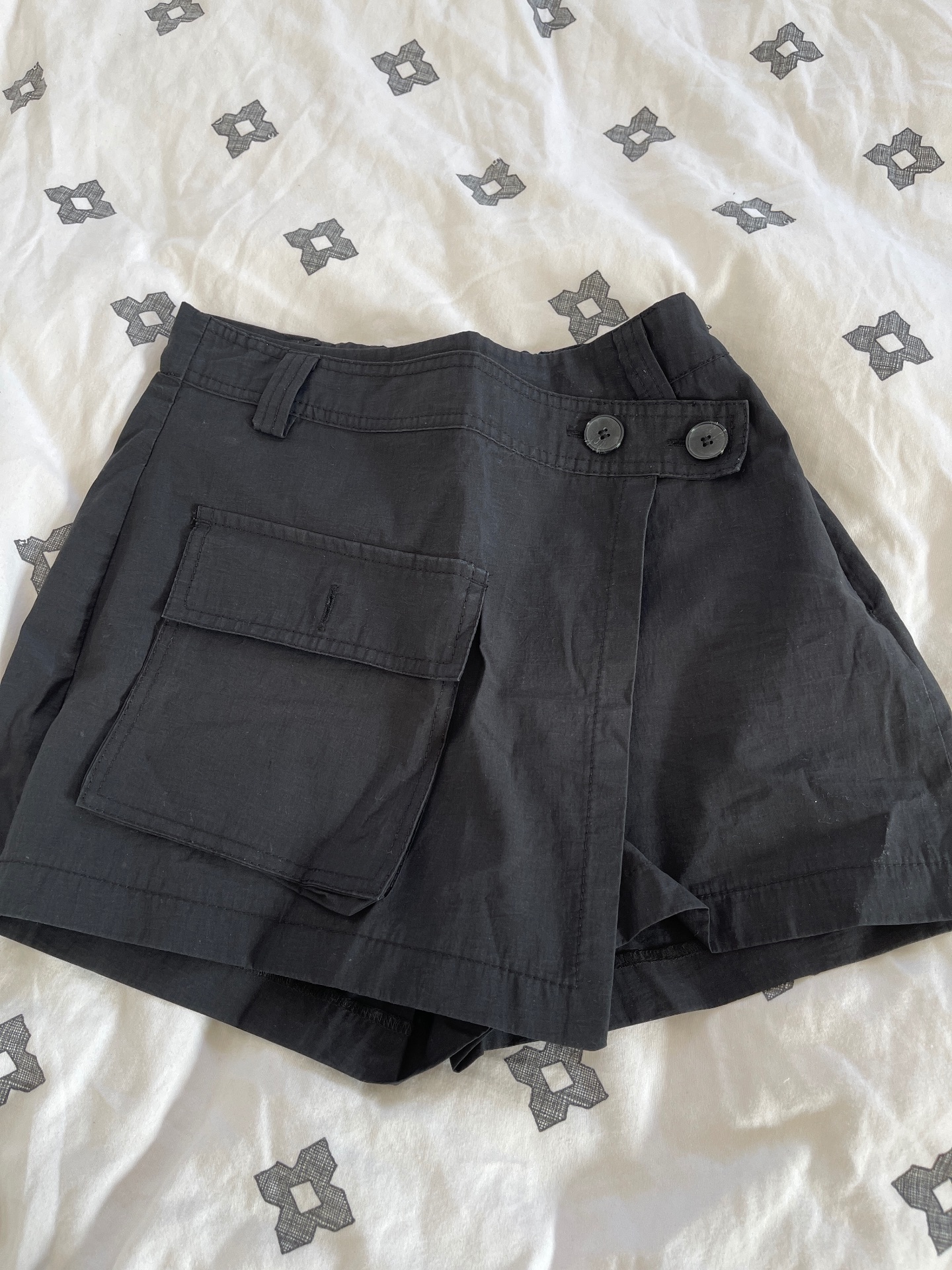 מכנס חצאית קארגו Bershka – ברשקה יד שנייה בנמיז - Nemyz