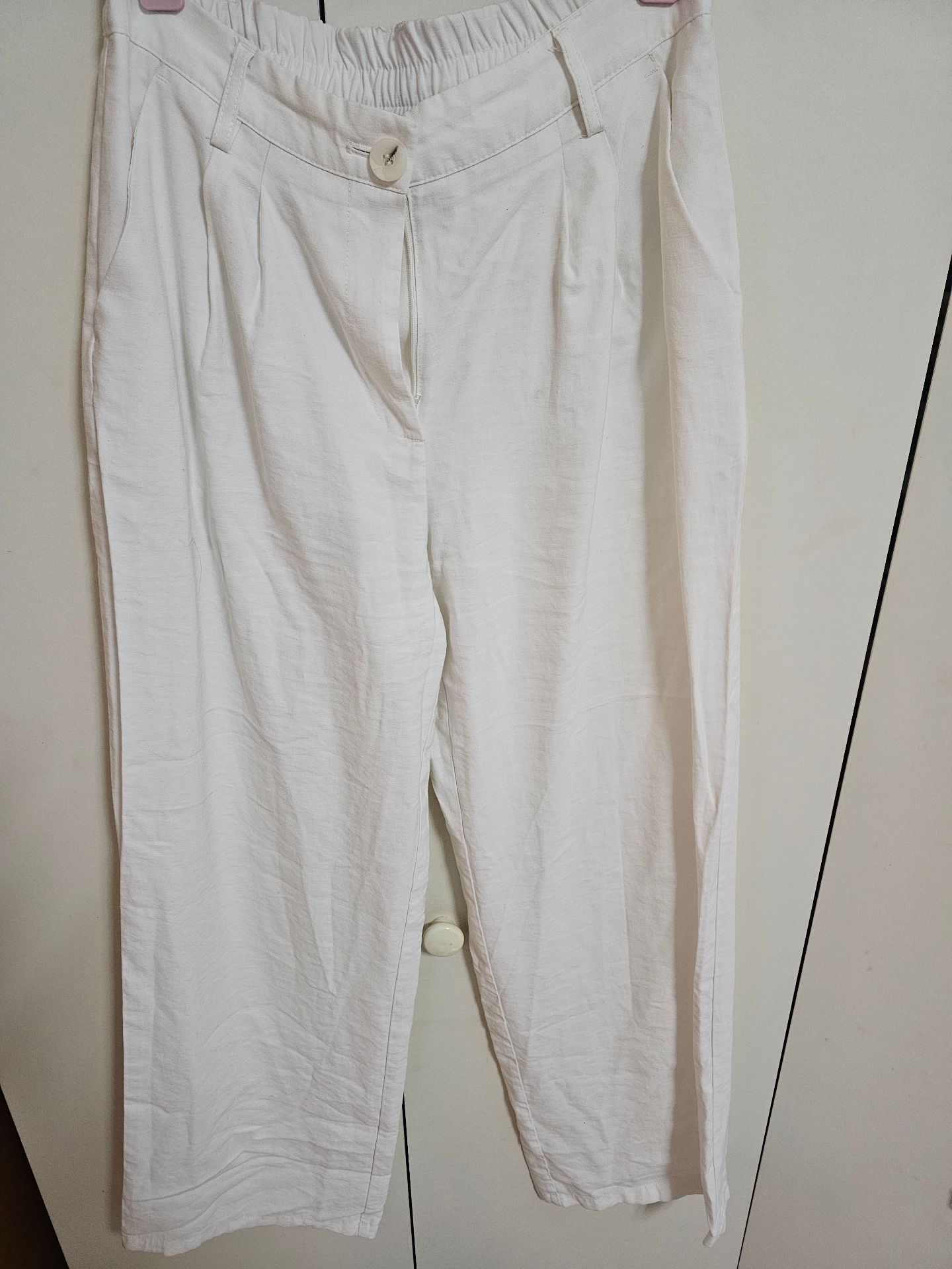 מכנס לבן ברשקה Bershka – ברשקה יד שנייה בנמיז - Nemyz