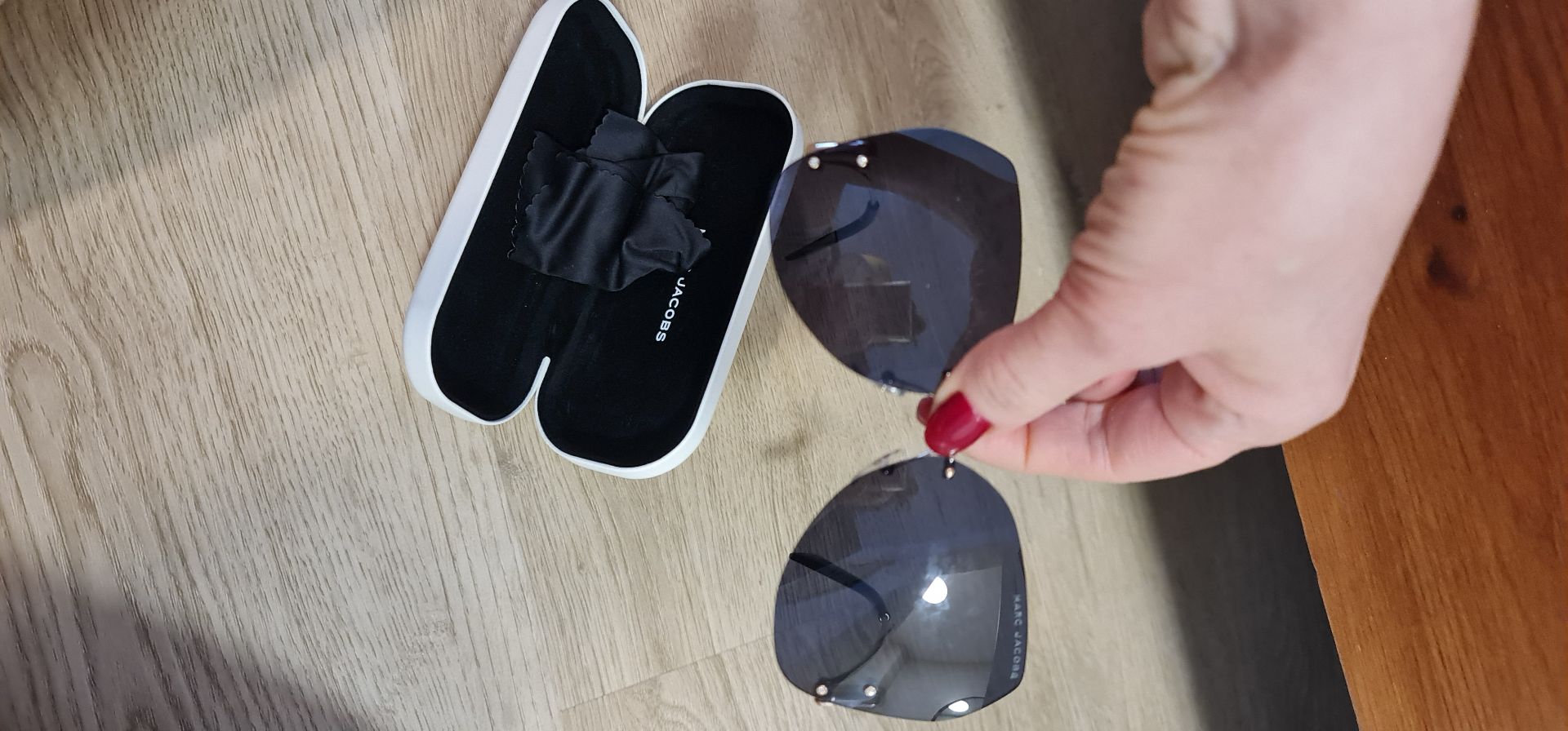 משקפי שמש מארק ג’ Marc Jacobs - מארק ג'ייקובס יד שנייה בנמיז - Nemyz