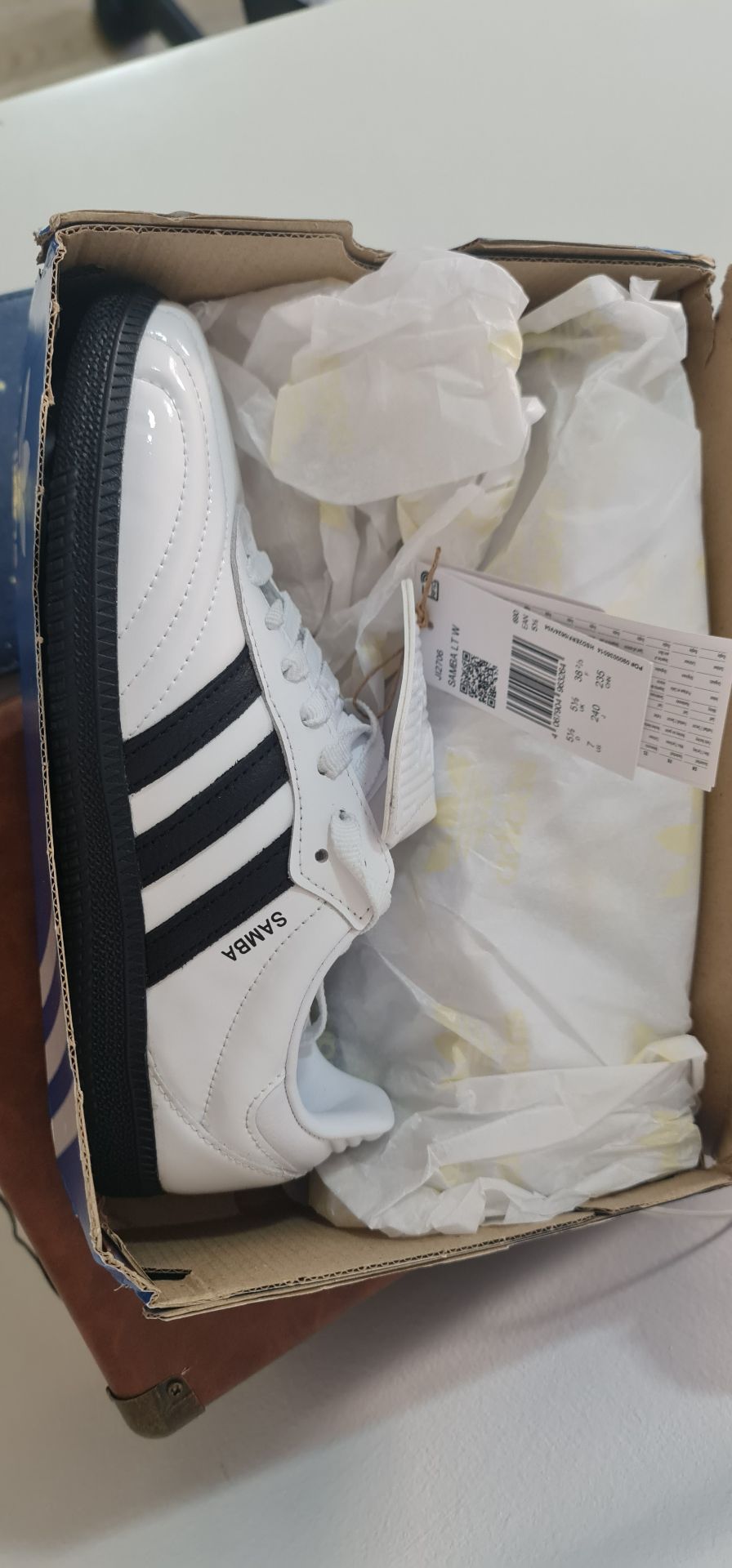 סמבה אדידס עור נשים Adidas – אדידס יד שנייה בנמיז - Nemyz