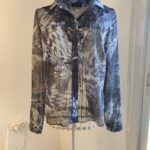 חולצת עם גב cutout Guess - גס יד שנייה בנמיז - Nemyz