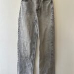 ג׳ינס אפור Bershka – ברשקה יד שנייה בנמיז - Nemyz