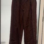 מכנסיים חומים יוניקל יוניקלו – Uniqlo יד שנייה בנמיז - Nemyz