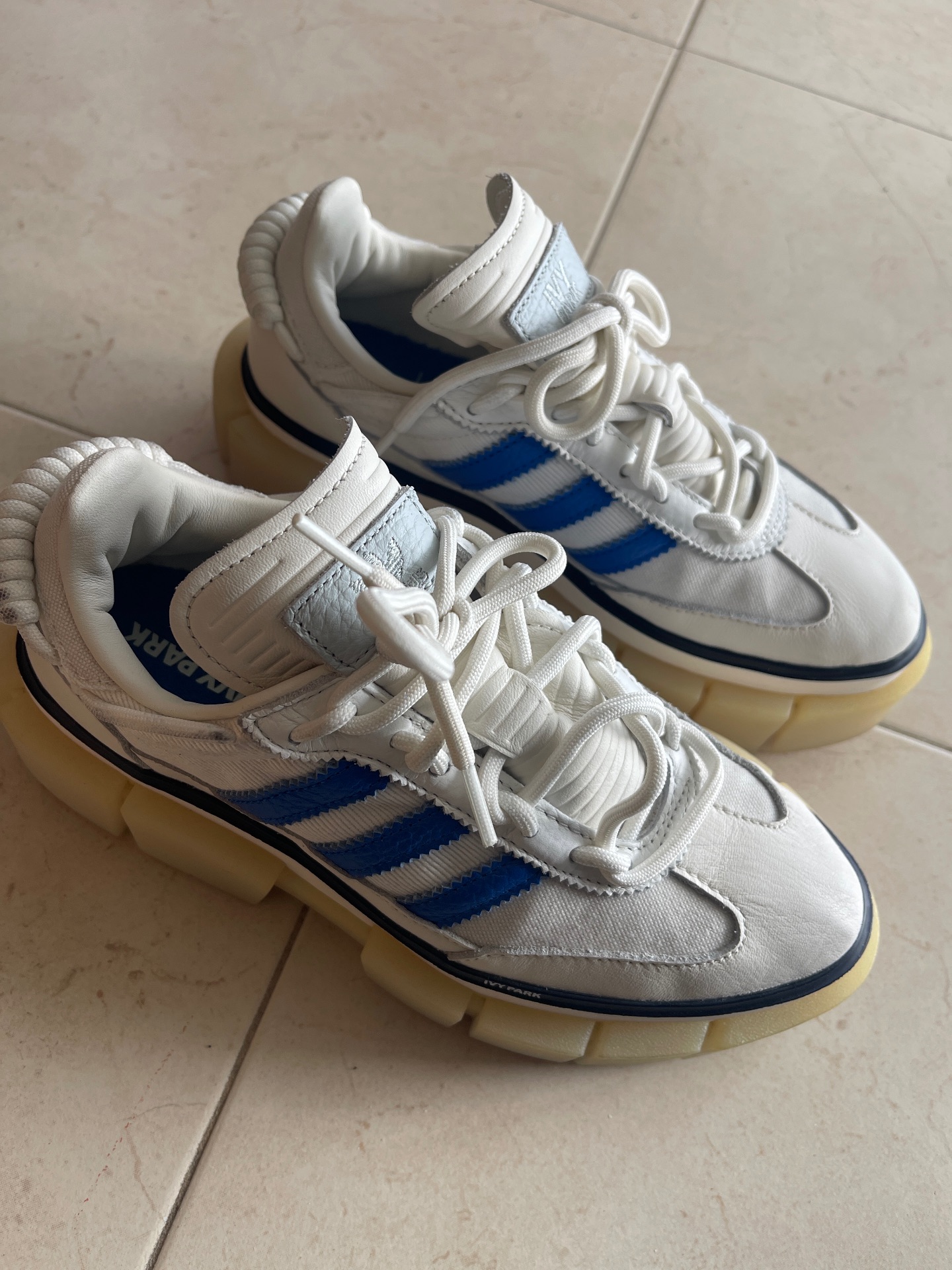סניקרס אייבי פארק Adidas – אדידס יד שנייה בנמיז - Nemyz