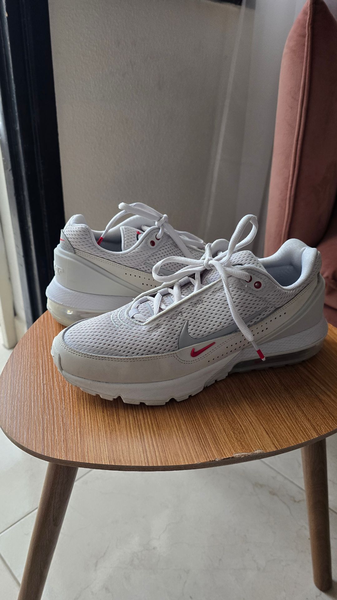 נעלי נייקי Nike - נייקי יד שנייה בנמיז - Nemyz