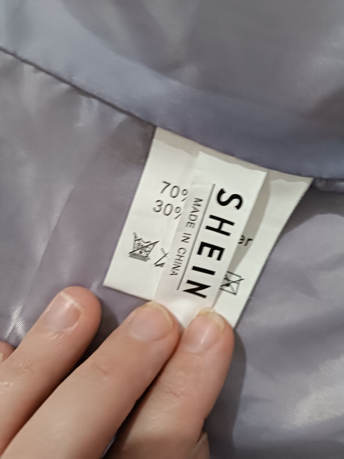 1770412075594115995611229060879