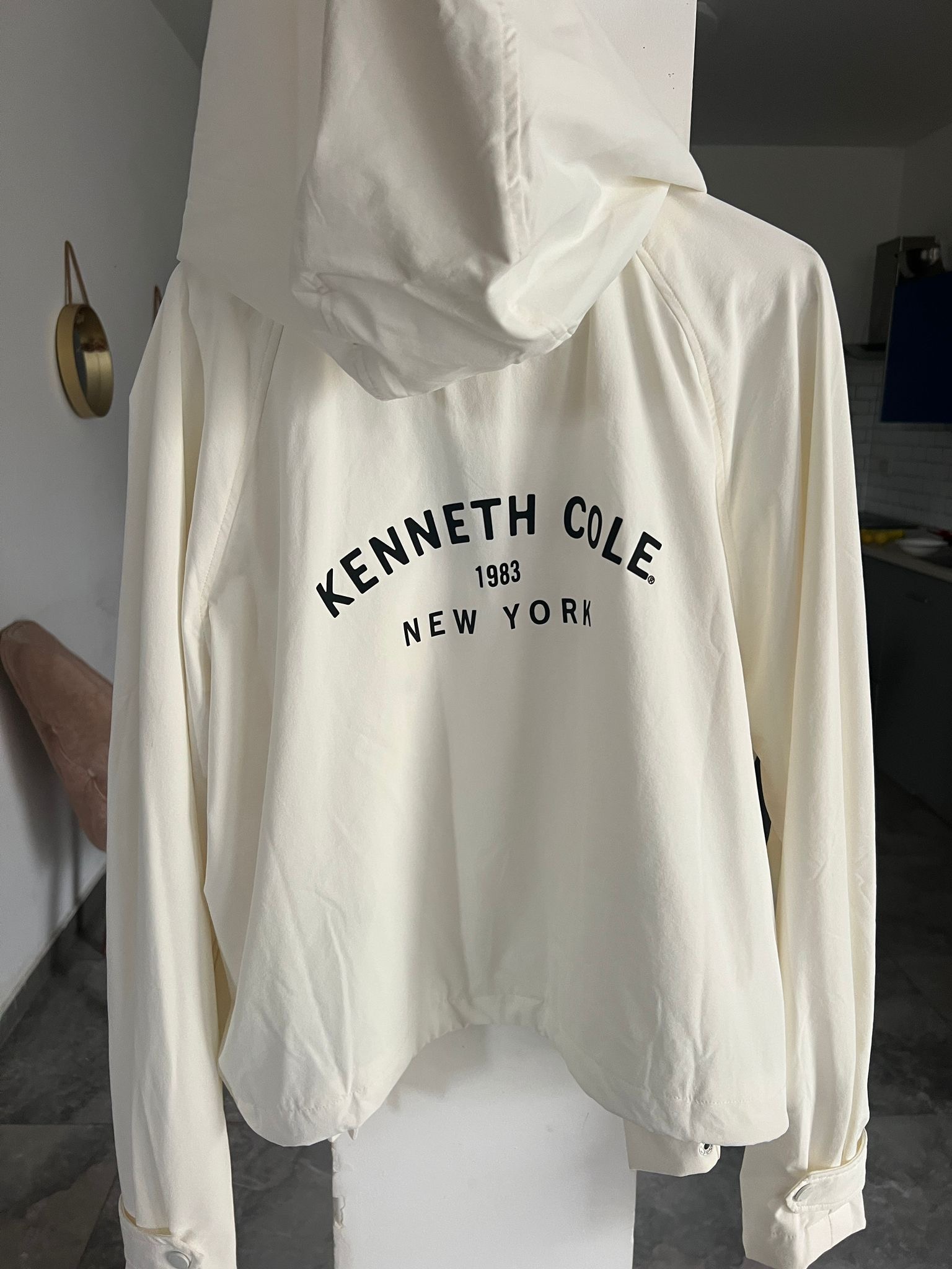 ב Kenneth Cole יד שנייה בנמיז - Nemyz