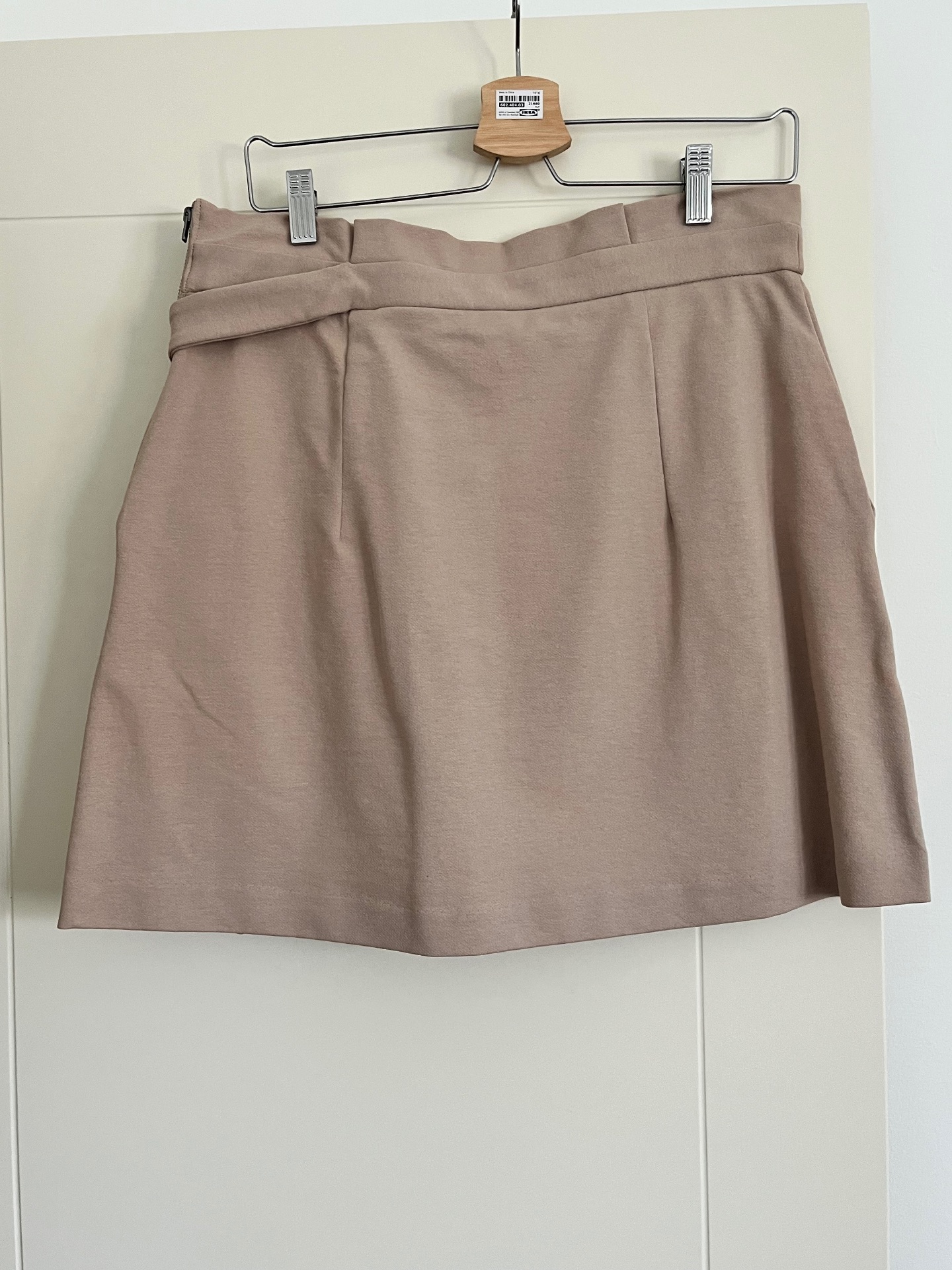 חצאית מידי H&M H&M - אייץ' אנד אם יד שנייה בנמיז - Nemyz