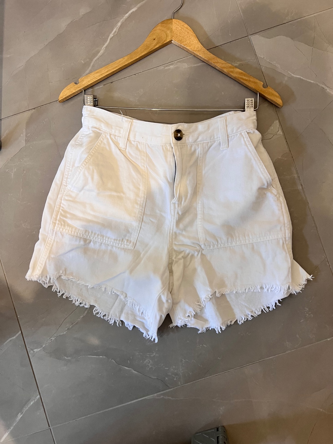 מכנסיים קצרים American Eagle – אמריקן איגל יד שנייה בנמיז - Nemyz