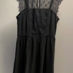 שמלה מיני עם תחרה H&M - אייץ' אנד אם יד שנייה בנמיז - Nemyz