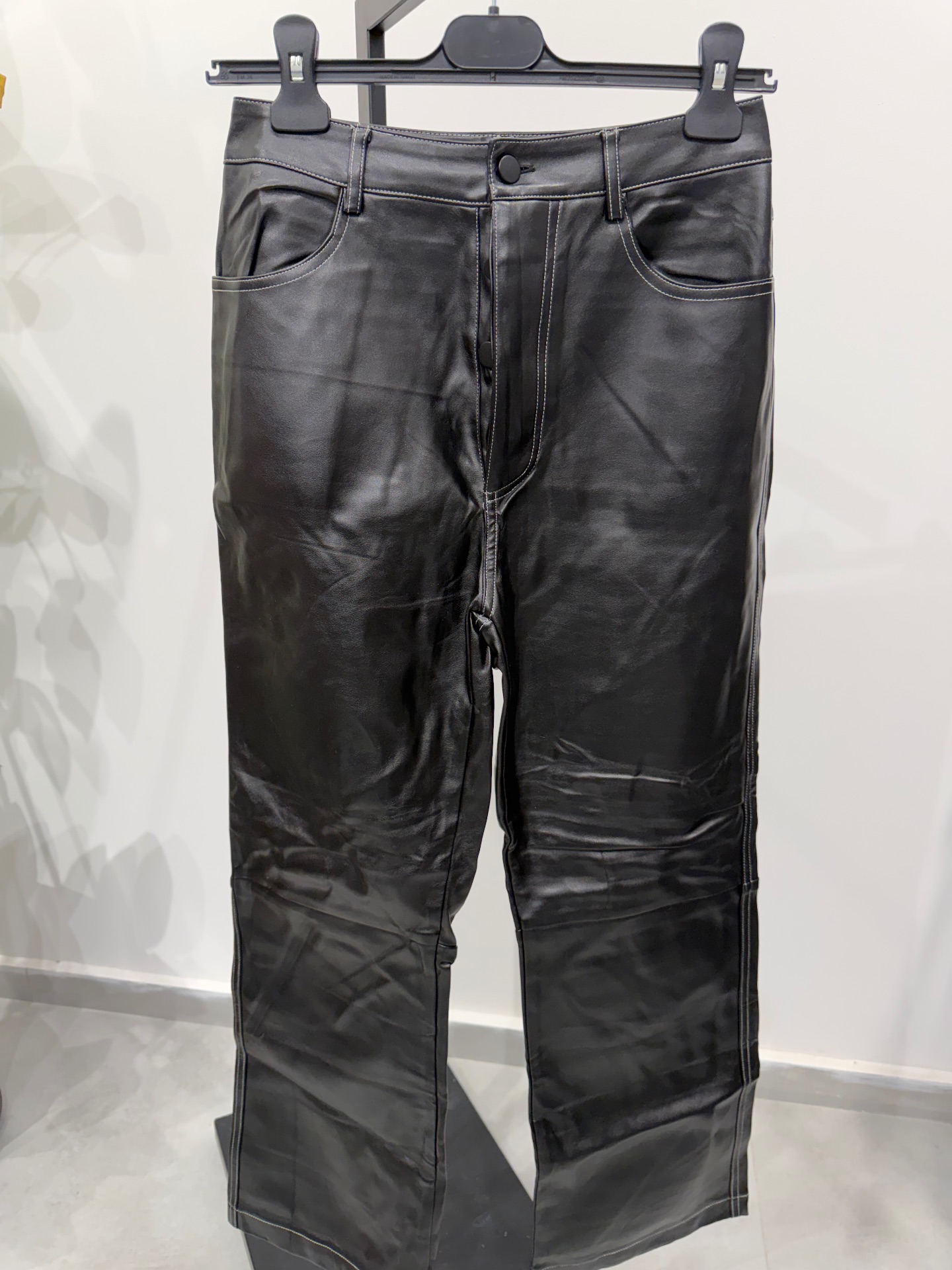 מכנס דמוי עור אחר יד שנייה בנמיז - Nemyz