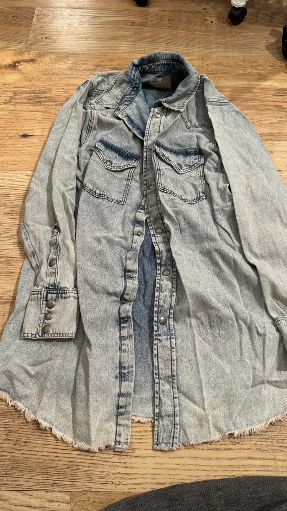 מכופתרת Asos – אסוס יד שנייה בנמיז - Nemyz
