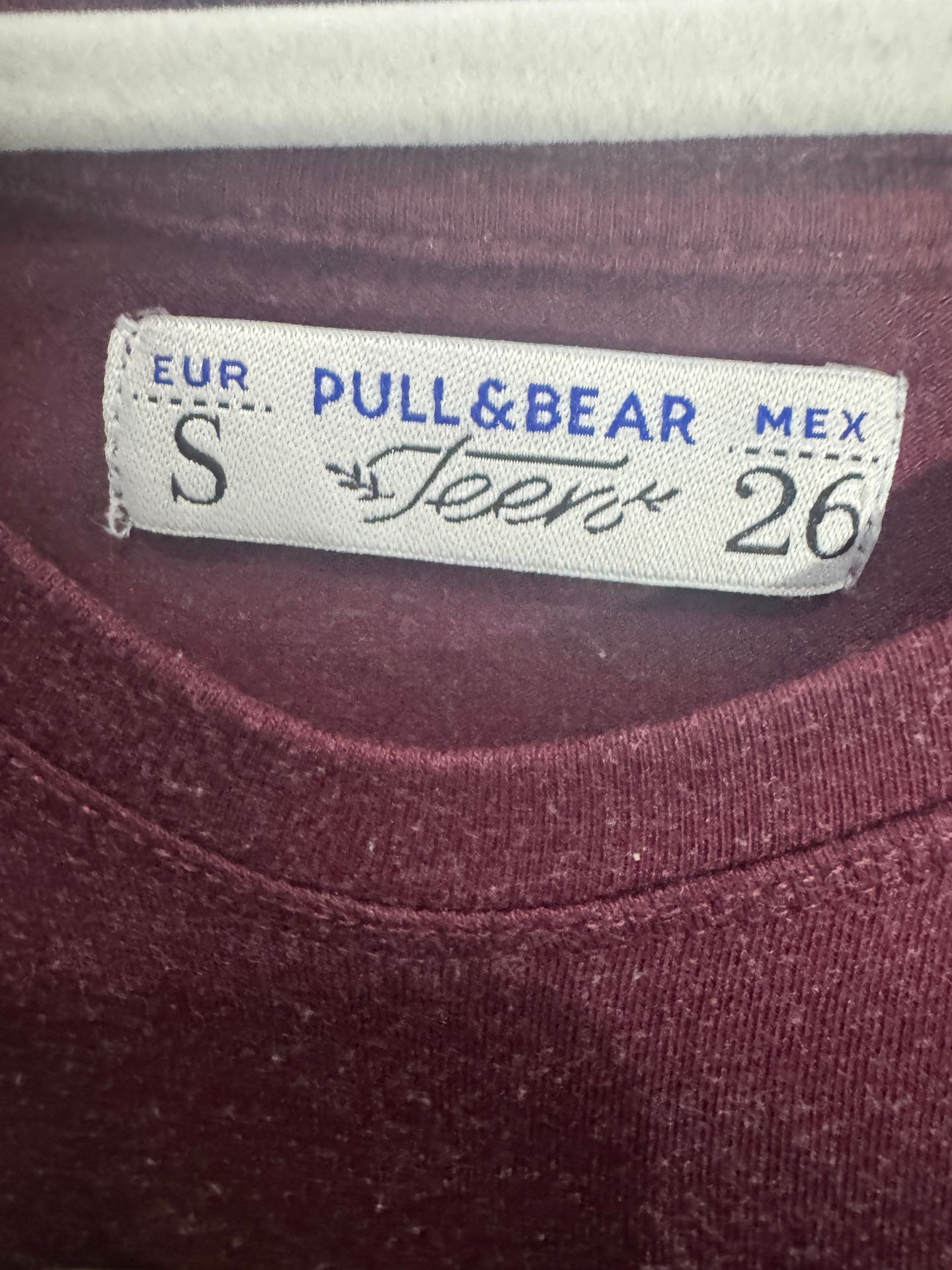 חולצה סגולה Pull & Bear - פול אנד בר יד שנייה בנמיז - Nemyz