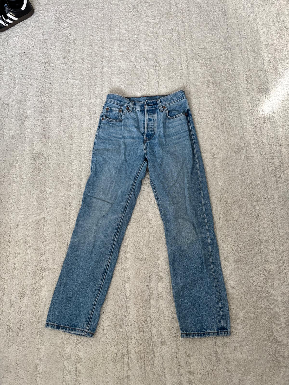 ג׳ינס ליוויס 501 Levi's - ליווייס יד שנייה בנמיז - Nemyz