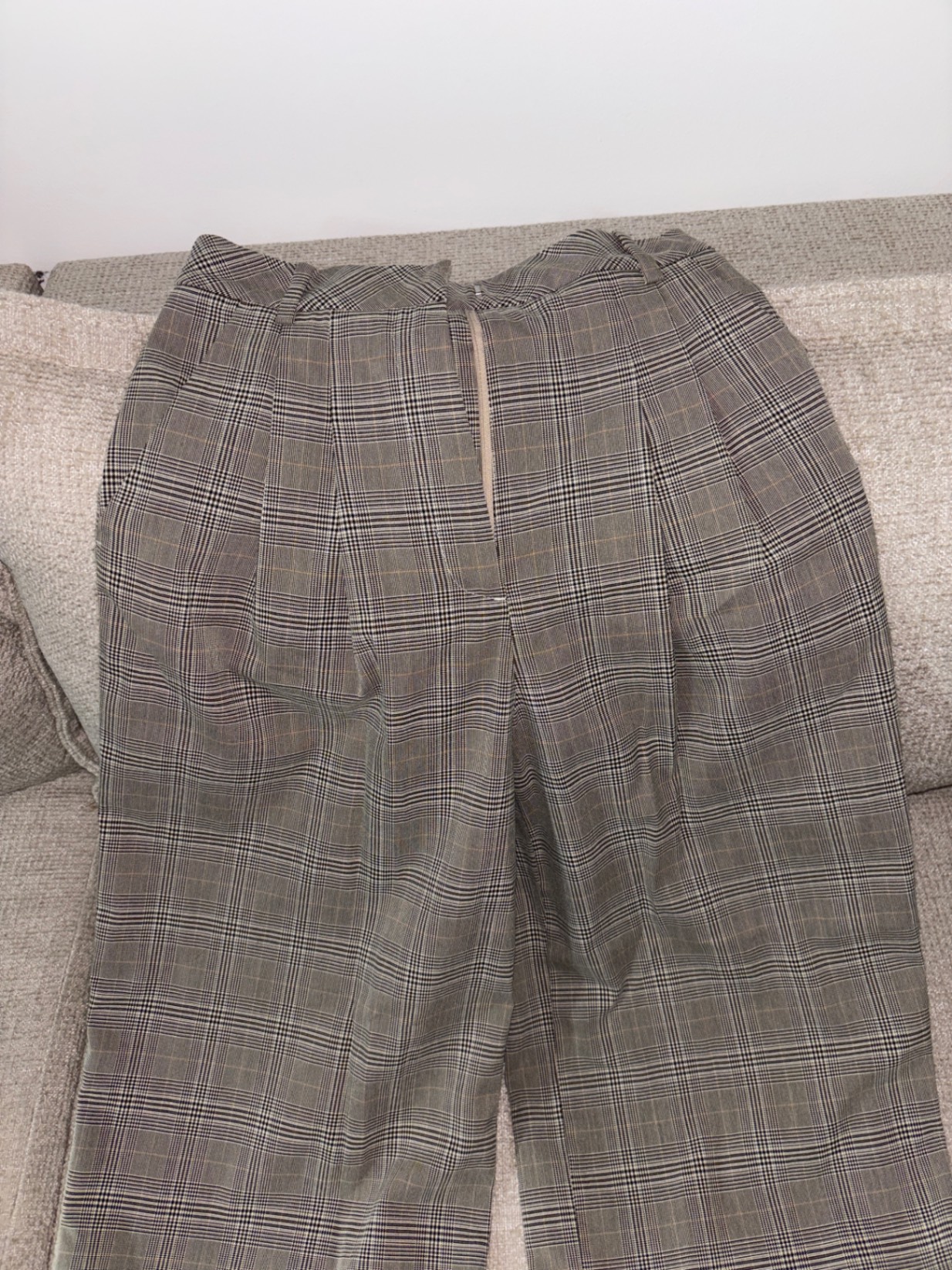 מכנס משבצות מעלף 34 H&M - אייץ' אנד אם יד שנייה בנמיז - Nemyz