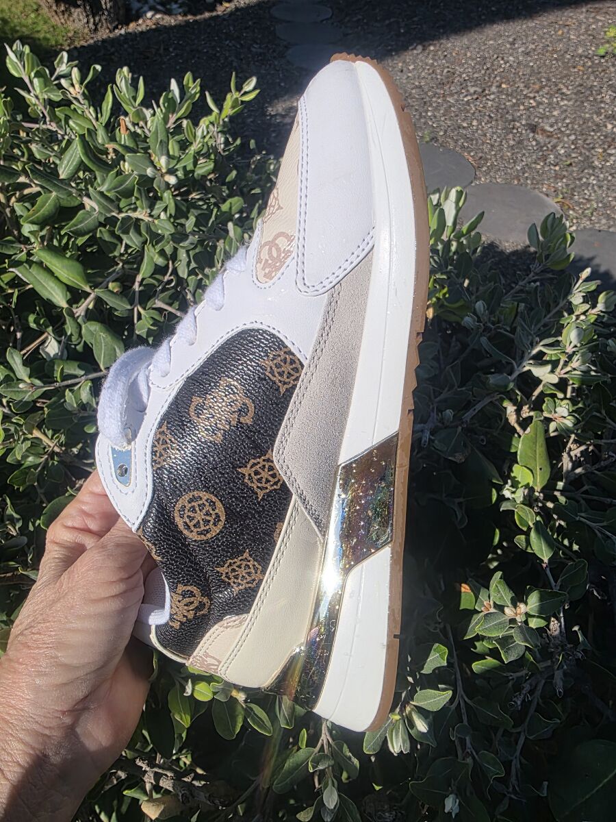 נעלי אופנה guess Guess - גס יד שנייה בנמיז - Nemyz