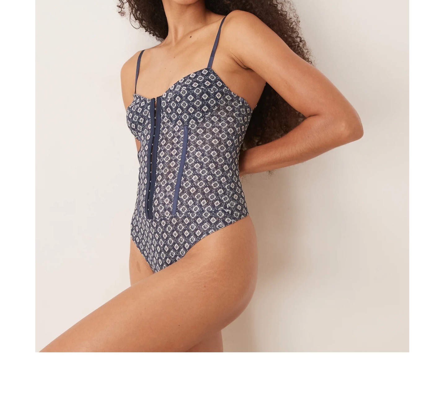 בגד גוף אסוס Asos – אסוס יד שנייה בנמיז - Nemyz