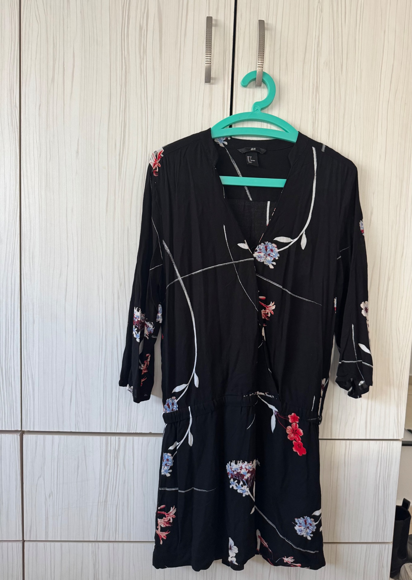 שמלה מיני פרחונית H&M - אייץ' אנד אם יד שנייה בנמיז - Nemyz