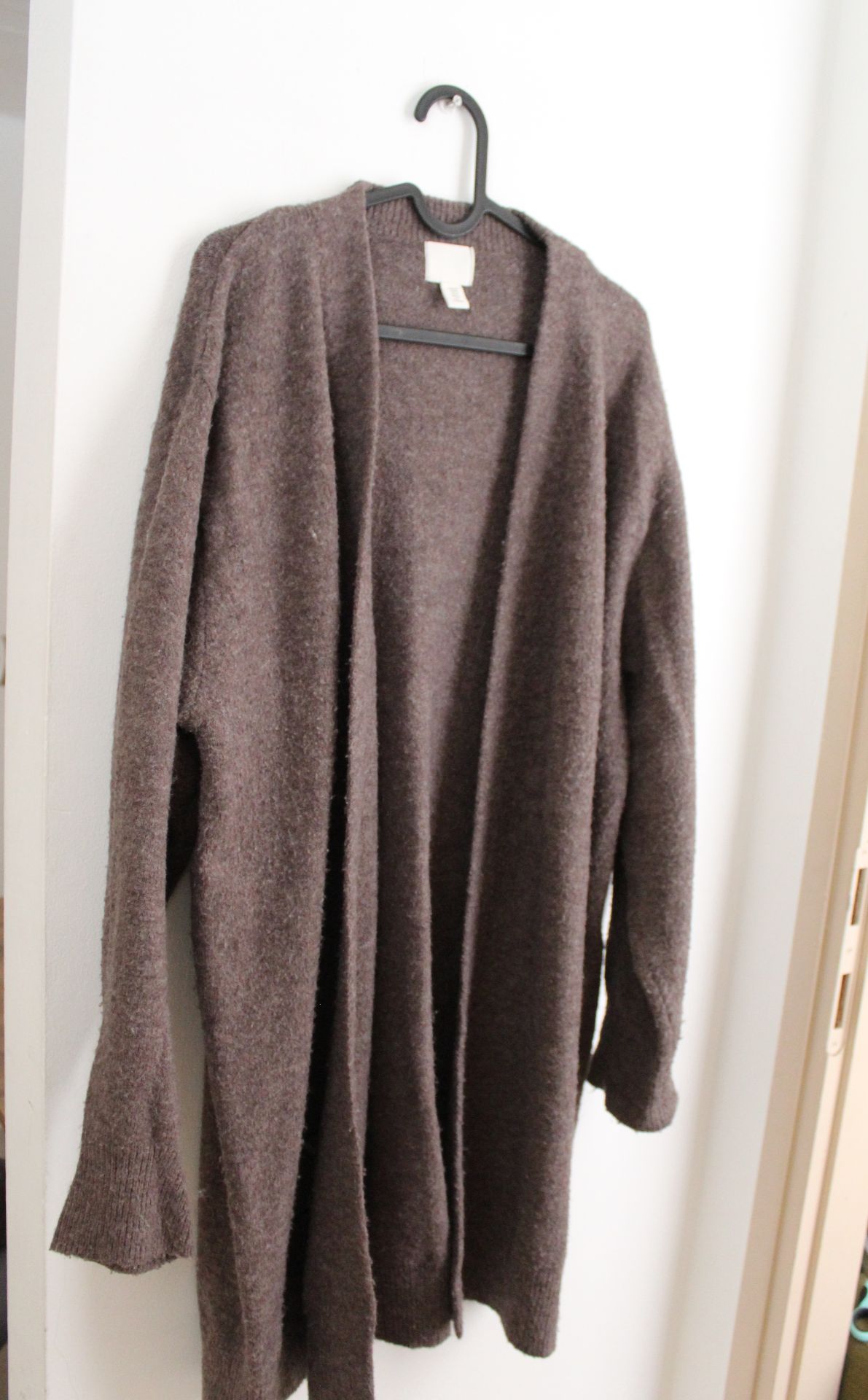 קרדיגן ארוך סגול/חום H&M - אייץ' אנד אם יד שנייה בנמיז - Nemyz