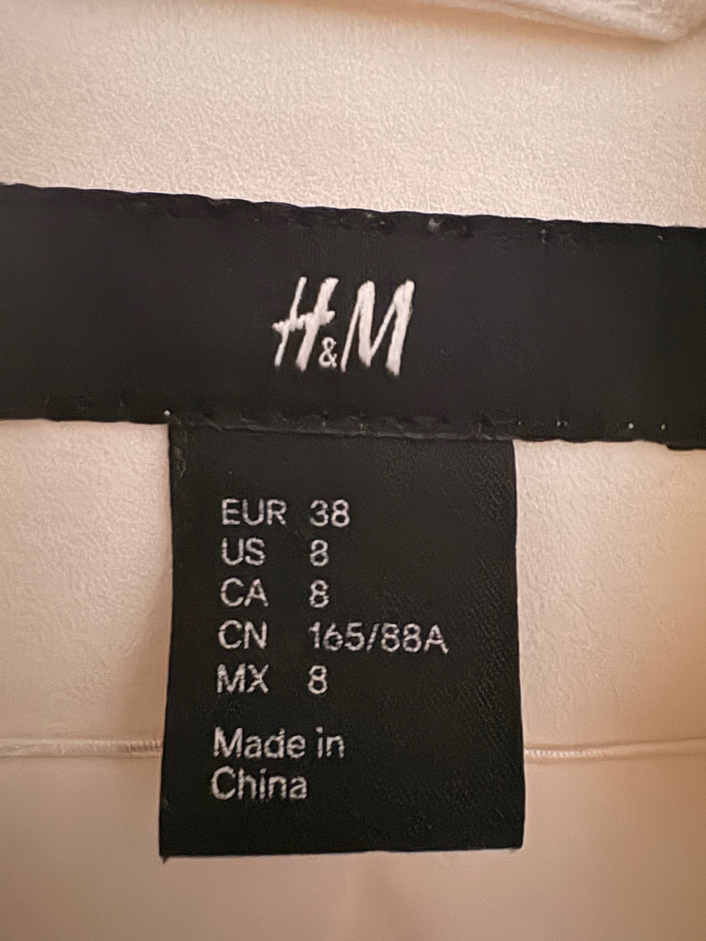 ג׳קט מחוייט לבן H&M - אייץ' אנד אם יד שנייה בנמיז - Nemyz