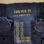 חצאית מיני תחרה Forever 21 - פוראבר 21 יד שנייה בנמיז - Nemyz