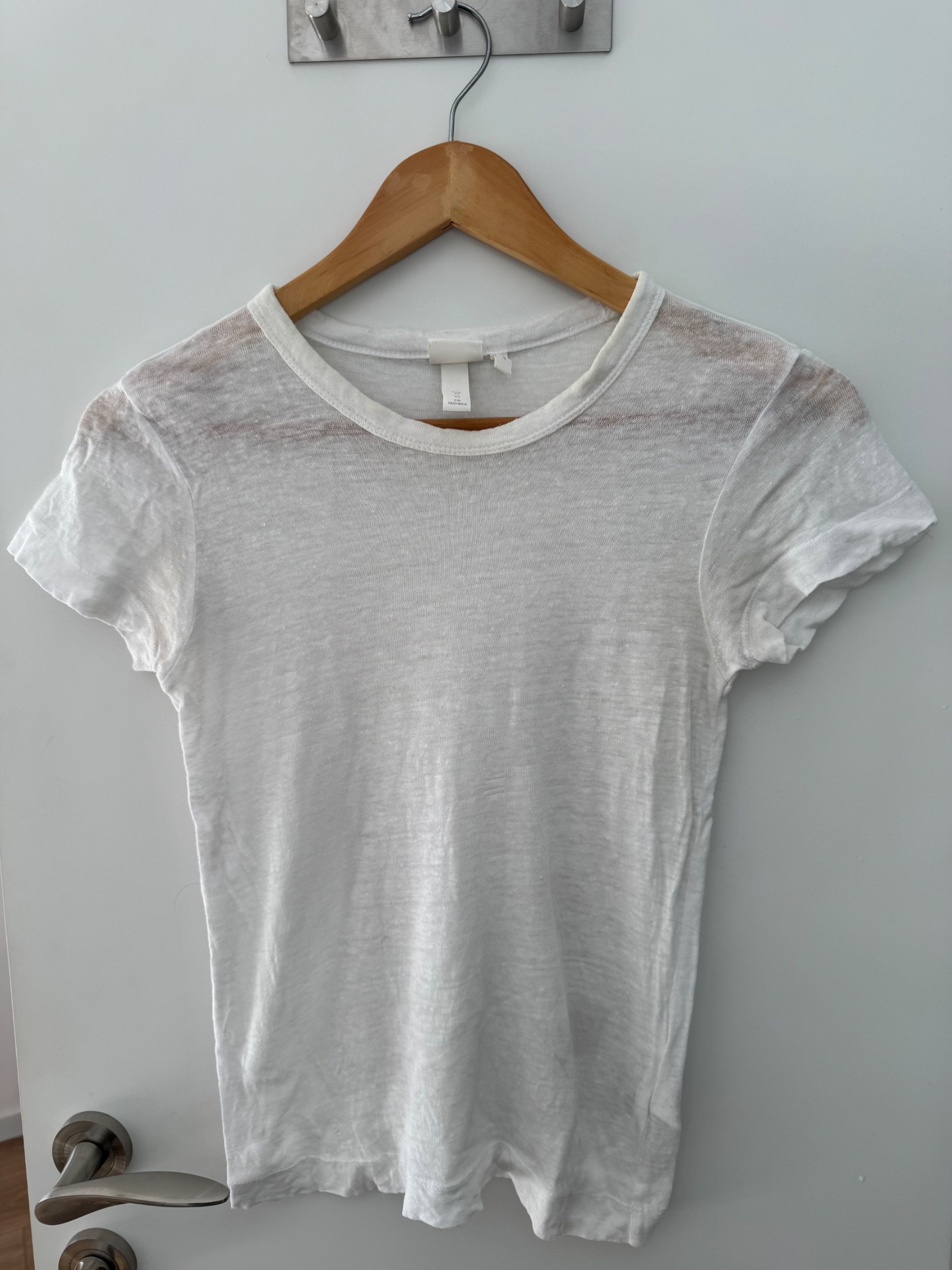 טישרט לבנה פשתן H&M - אייץ' אנד אם יד שנייה בנמיז - Nemyz