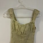 גופיה ירוקה בהירה Bershka – ברשקה יד שנייה בנמיז - Nemyz