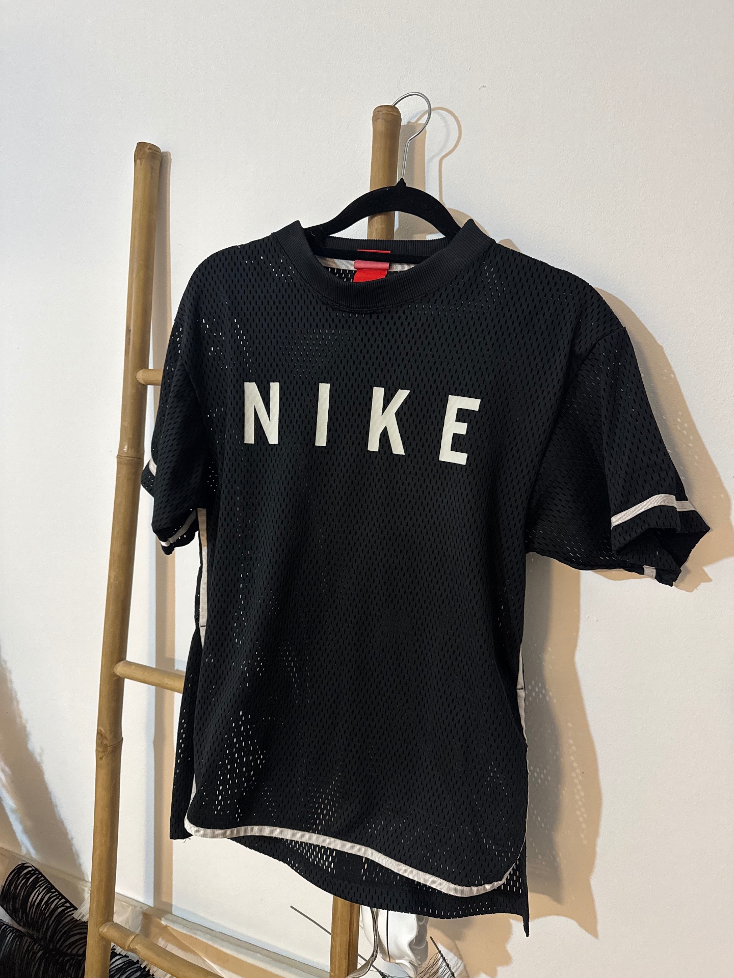 חולצת רשת מבית Nike Nike - נייקי יד שנייה בנמיז - Nemyz