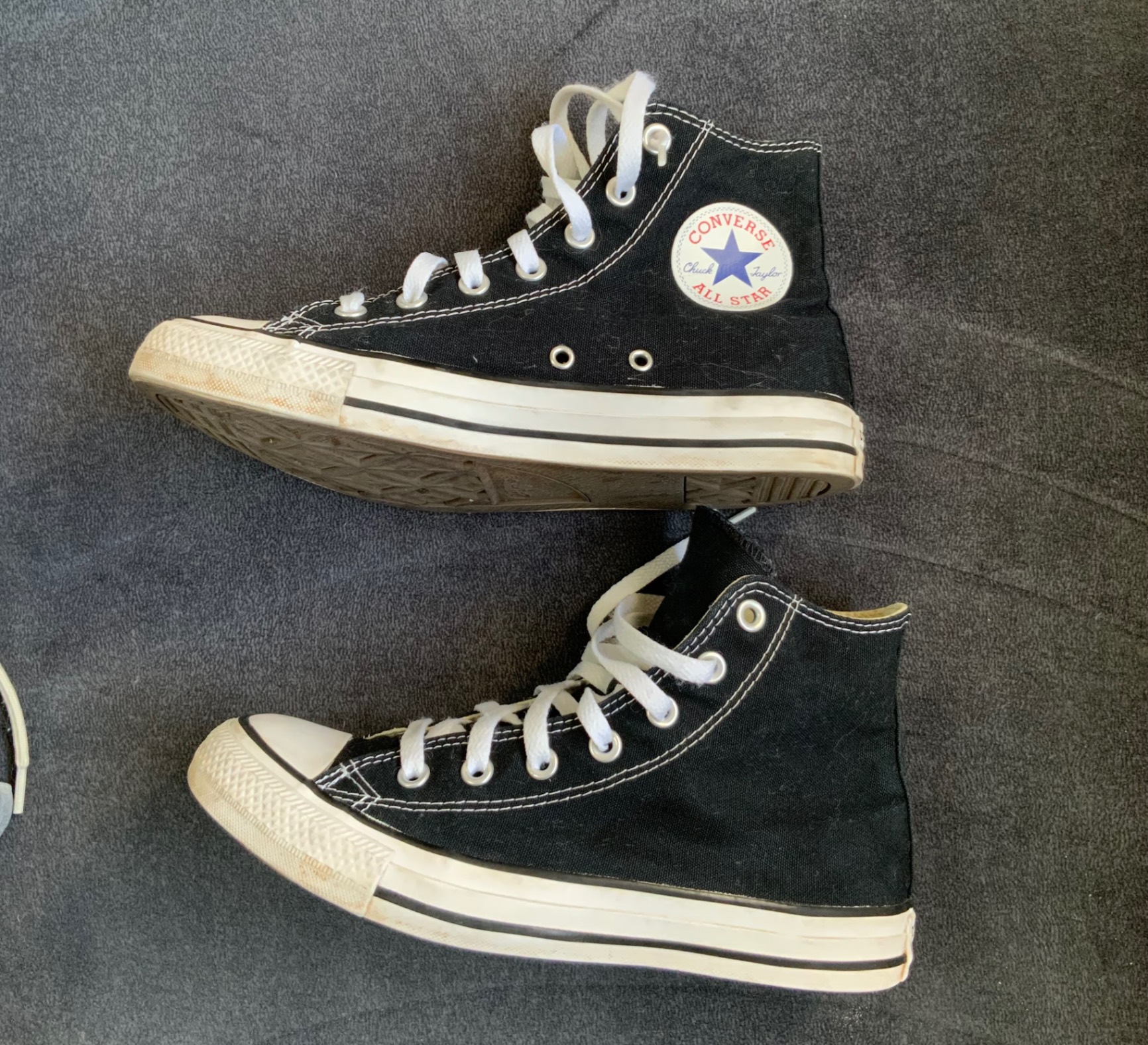 אולסטאר שחורות Converse (All-Star) – קונברס (אול-סטאר) יד שנייה בנמיז - Nemyz