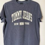 טישרט של טומי Tommy Hilfiger - טומי הילפיגר יד שנייה בנמיז - Nemyz