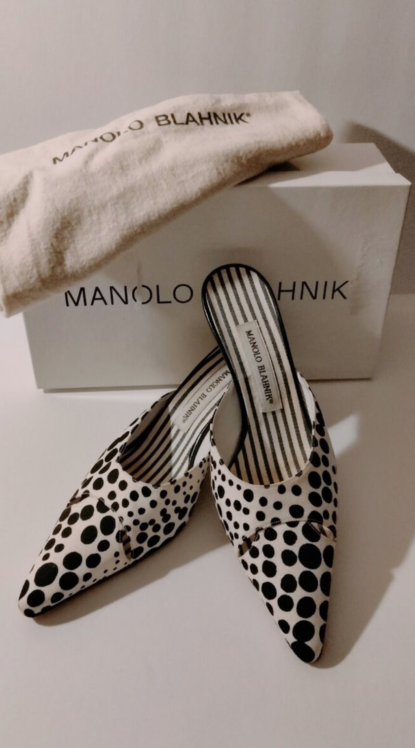 מיולס קאנבס מאנולו Manolo Blahnik - מנולו בלאניק יד שנייה בנמיז - Nemyz