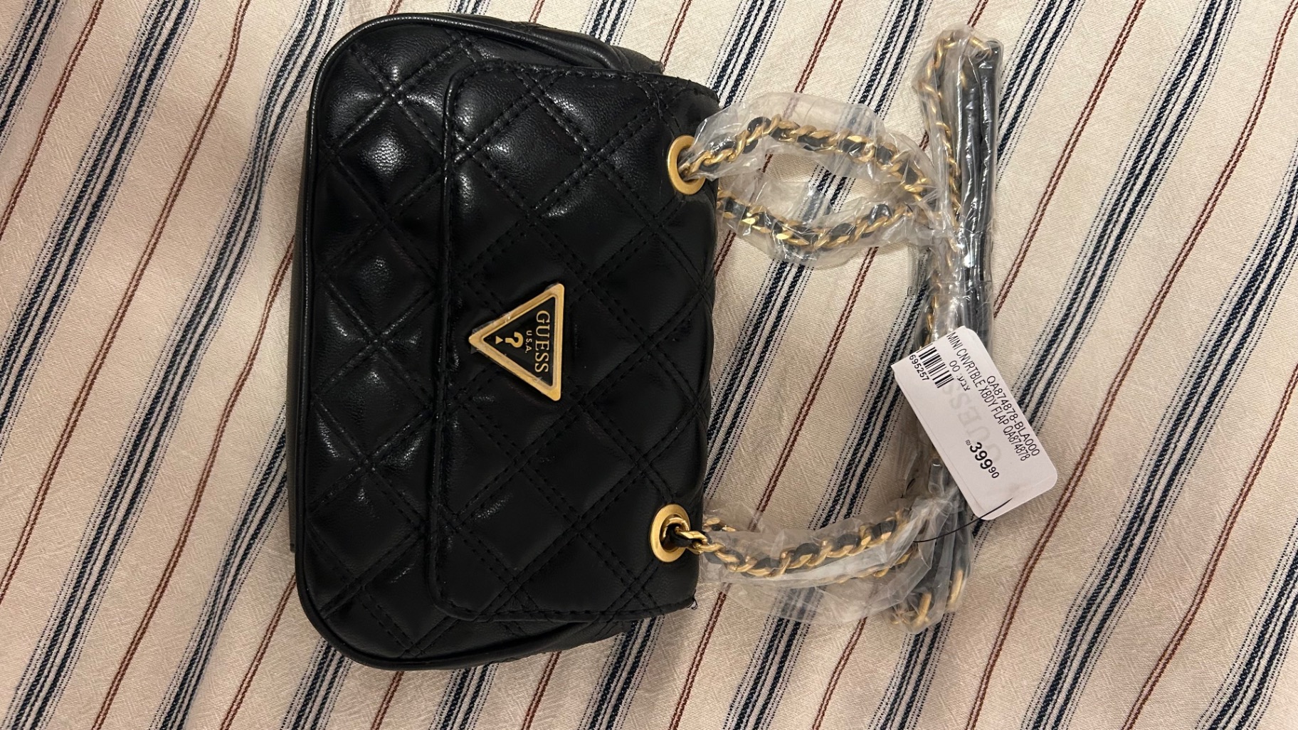 תיק צד שחור GUESS Guess - גס יד שנייה בנמיז - Nemyz