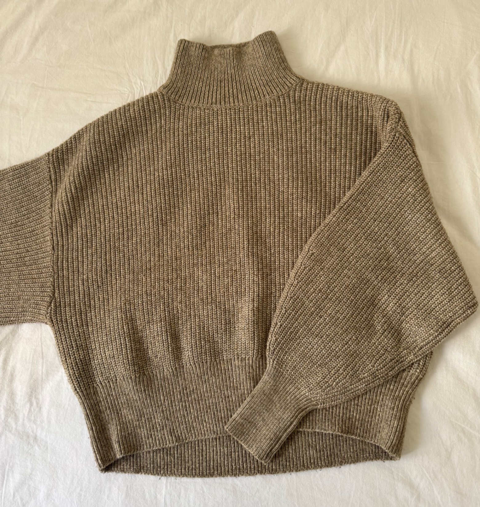 H&M סוודר H&M - אייץ' אנד אם יד שנייה בנמיז - Nemyz