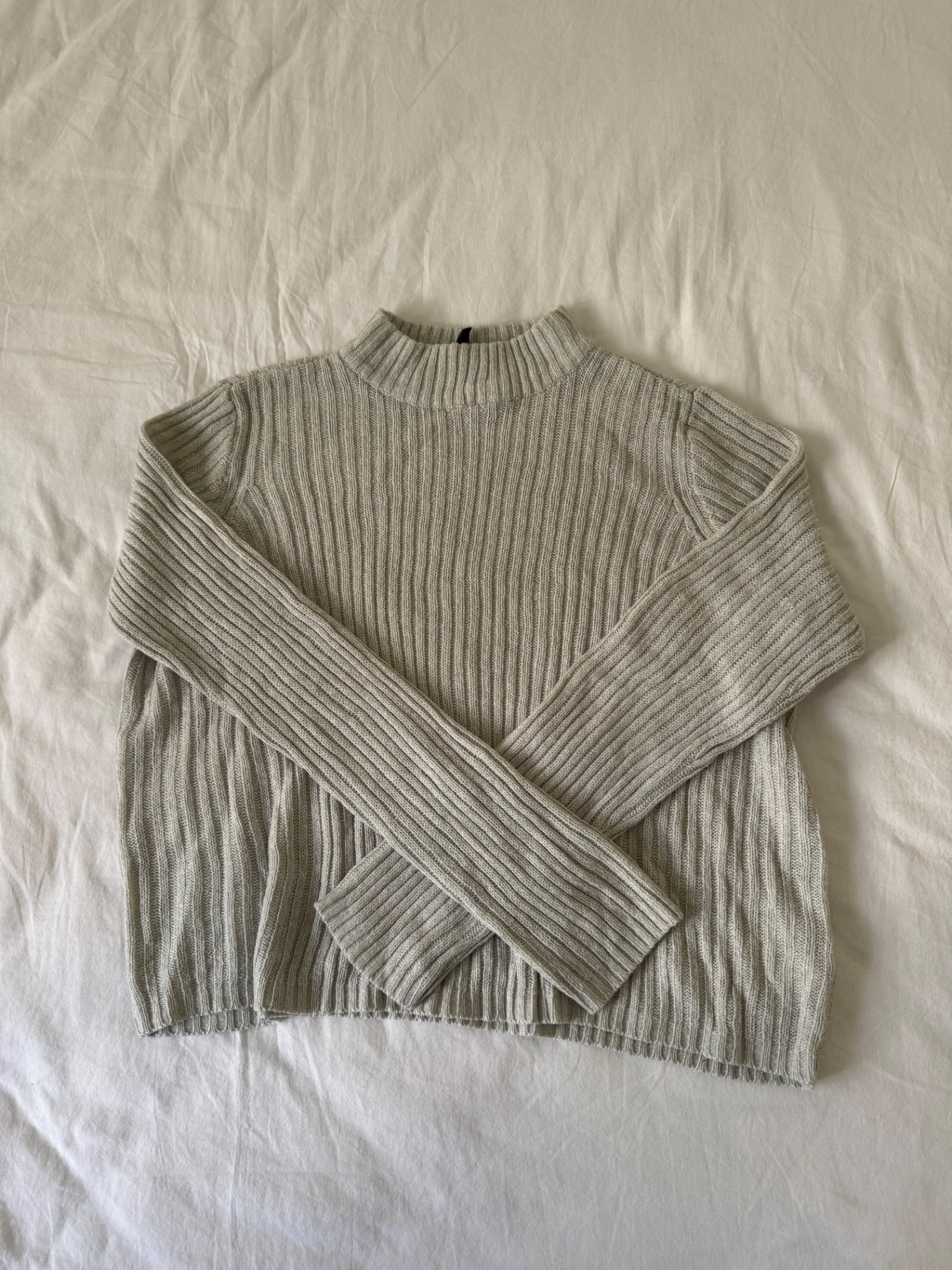 H&M סריג אפור H&M - אייץ' אנד אם יד שנייה בנמיז - Nemyz