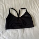 חזיית נייק Nike - נייקי יד שנייה בנמיז - Nemyz