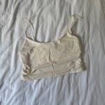 טופ של ברשקה Bershka – ברשקה יד שנייה בנמיז - Nemyz