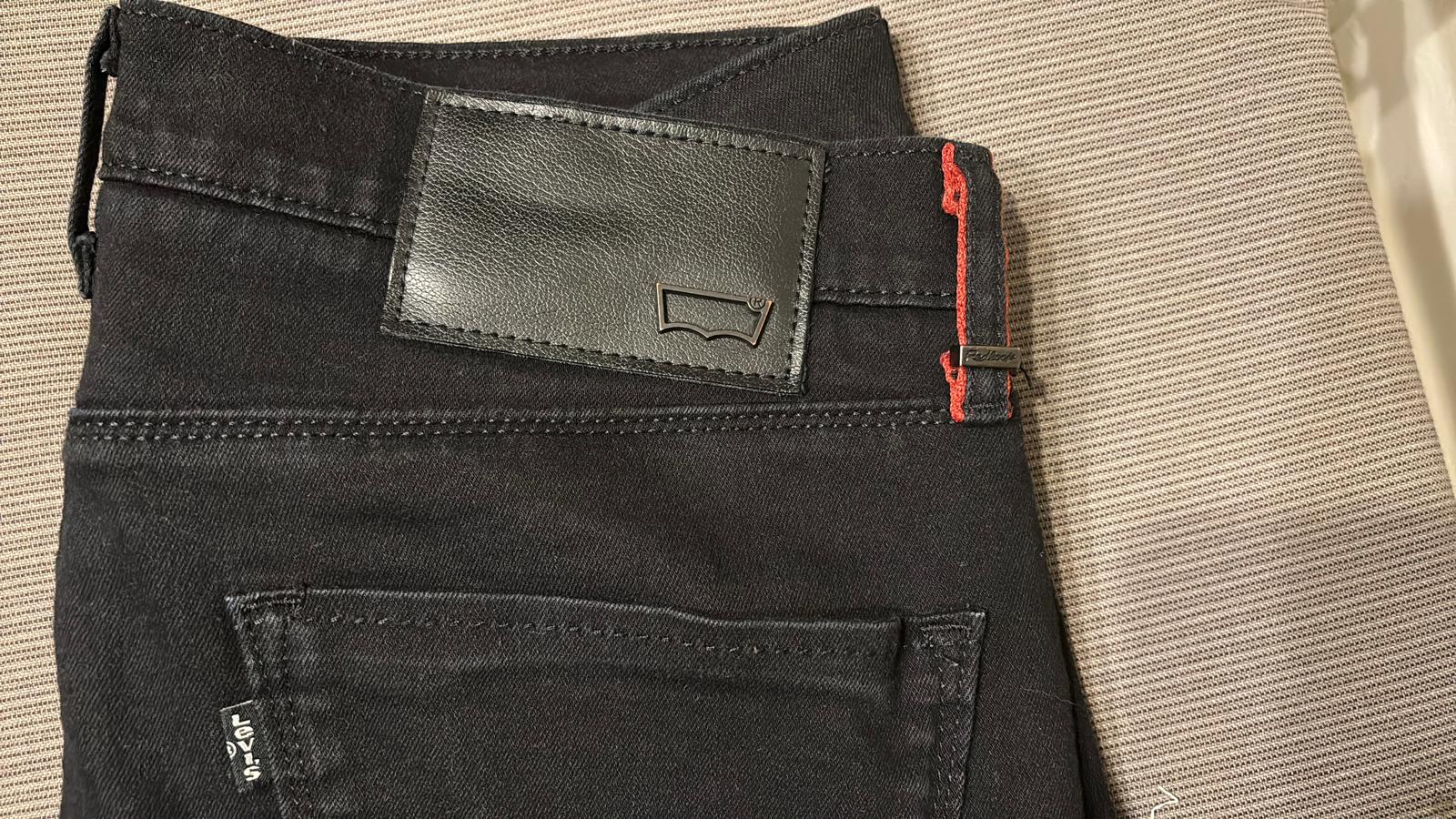 גינס LEVIS Levi's - ליווייס יד שנייה בנמיז - Nemyz