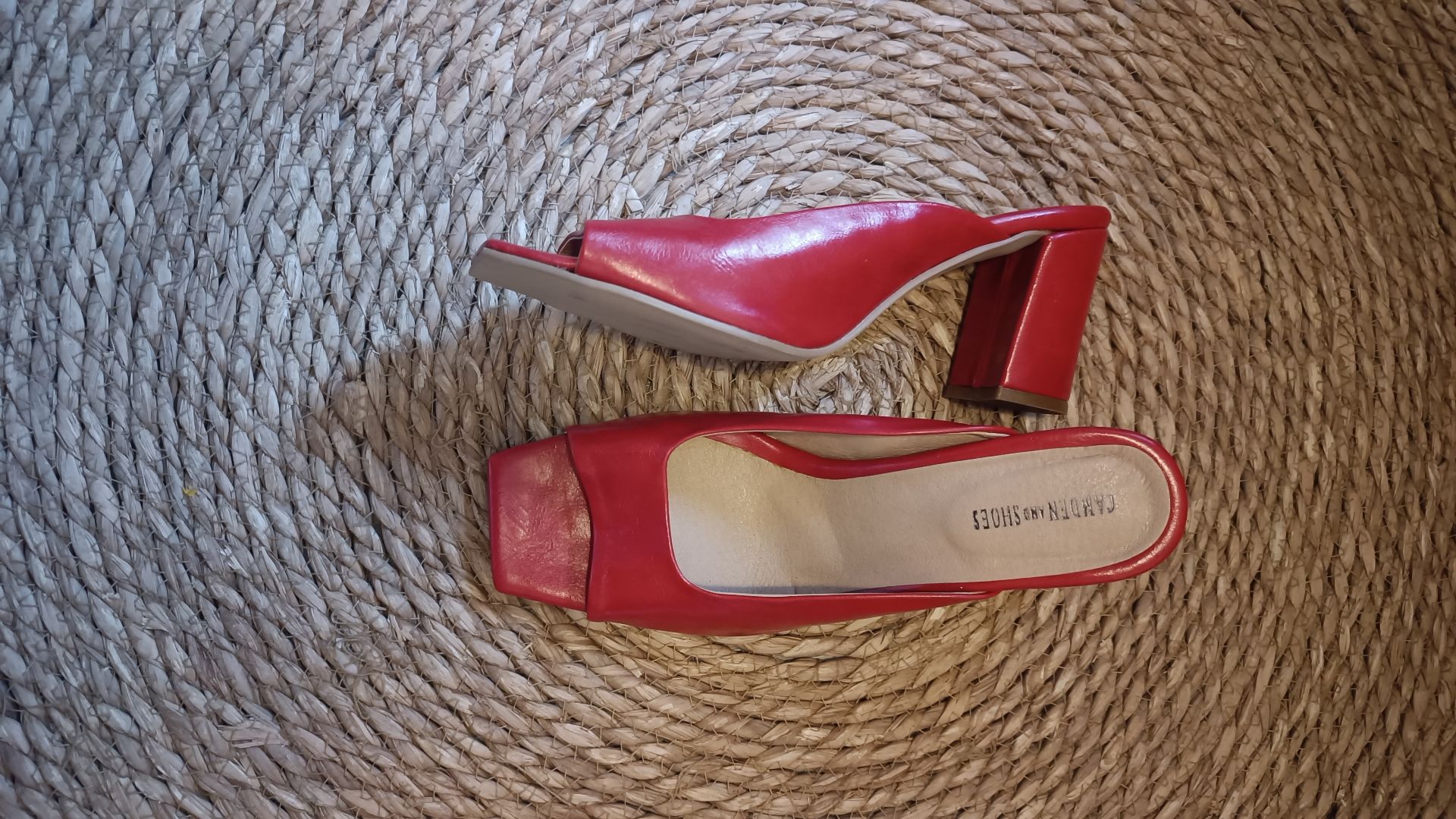 קבקב אדום מידה 41 Camden And Shoes יד שנייה בנמיז - Nemyz