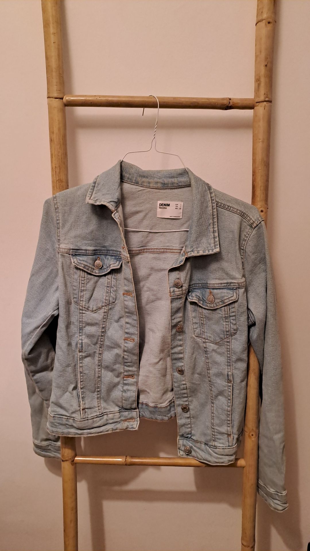 ג’קט ג’ינס Bershka – ברשקה יד שנייה בנמיז - Nemyz