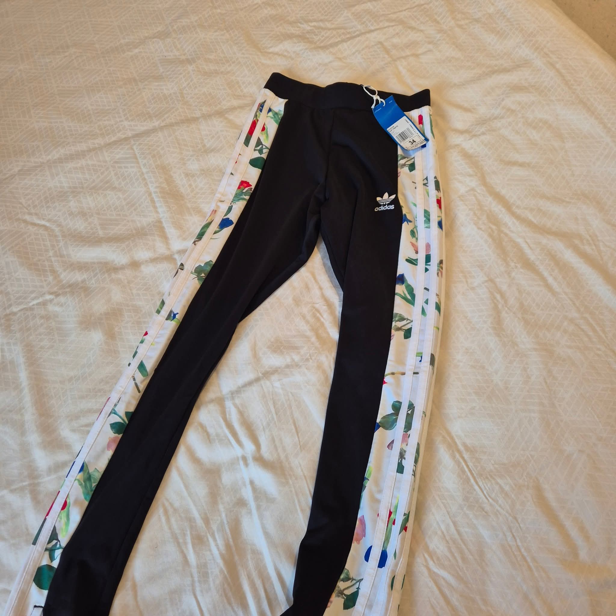 טייץ אדידס מידה 34 Adidas – אדידס יד שנייה בנמיז - Nemyz