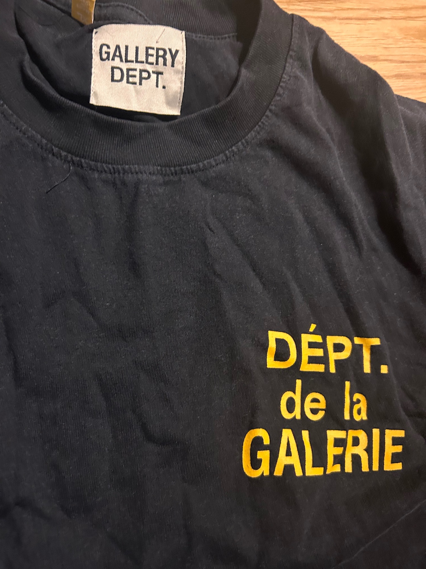 Gallery Dept black t אחר יד שנייה בנמיז - Nemyz