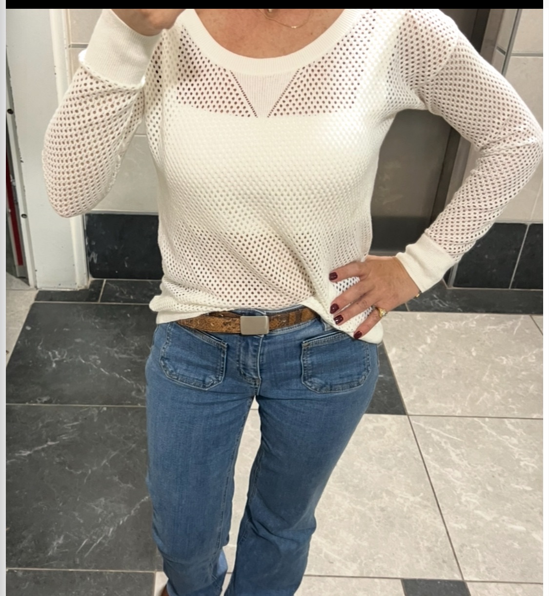 חולצת רשת לבנה American Eagle – אמריקן איגל יד שנייה בנמיז - Nemyz