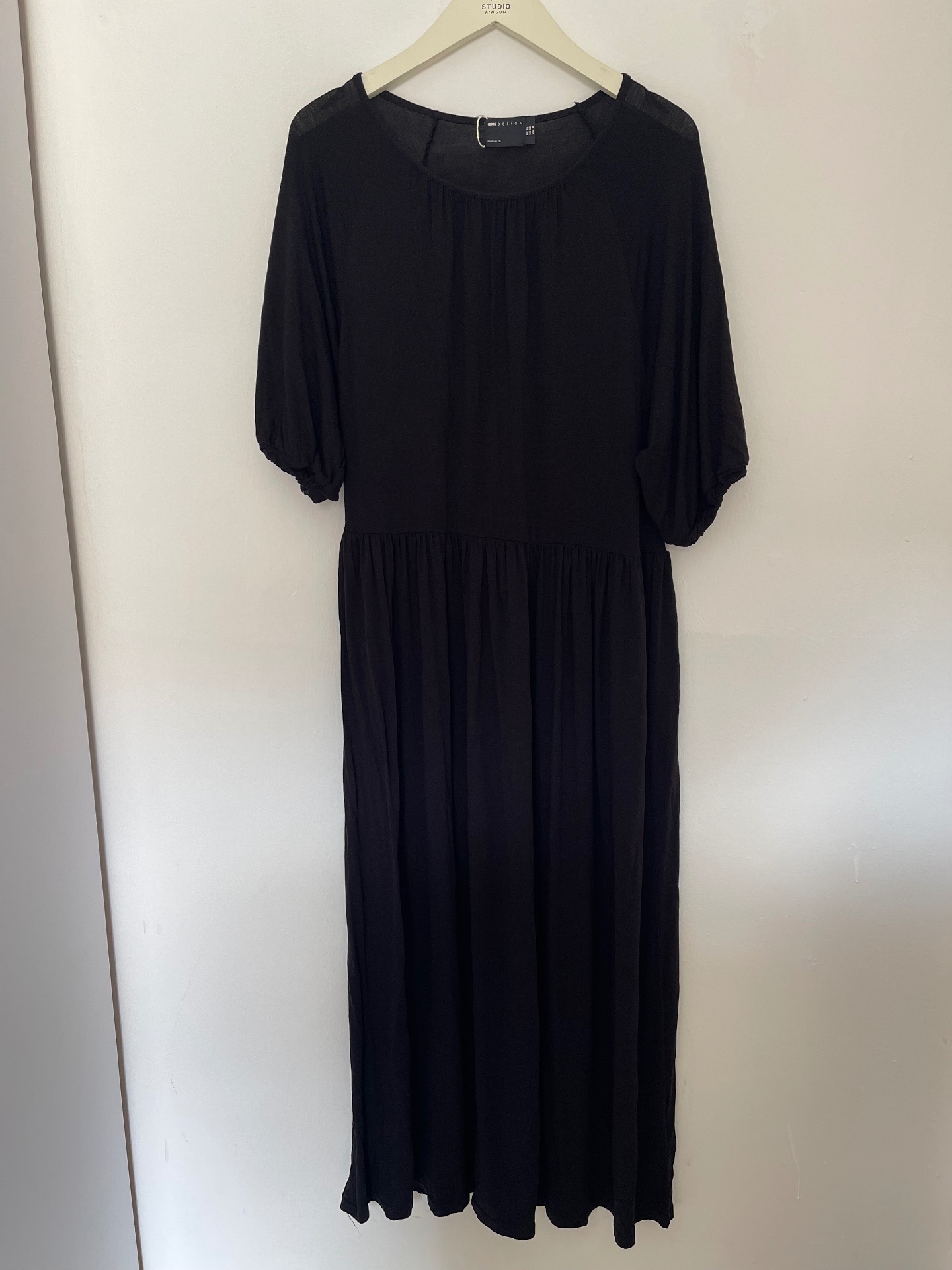 שמלת מקסי שרוול קצר Asos – אסוס יד שנייה בנמיז - Nemyz