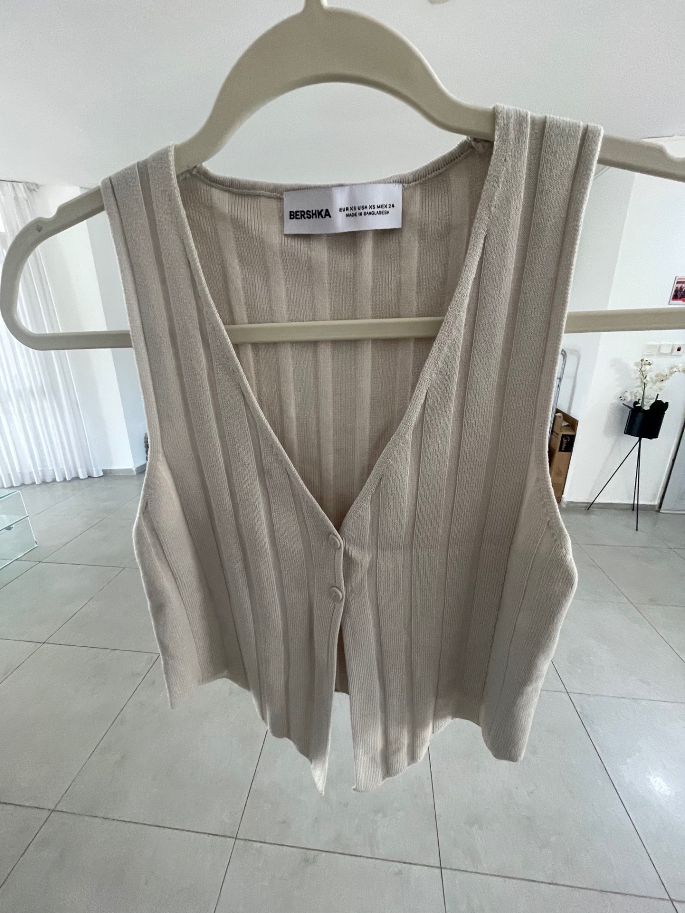וסט סריג Bershka – ברשקה יד שנייה בנמיז - Nemyz