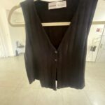 וסט סריג Bershka – ברשקה יד שנייה בנמיז - Nemyz