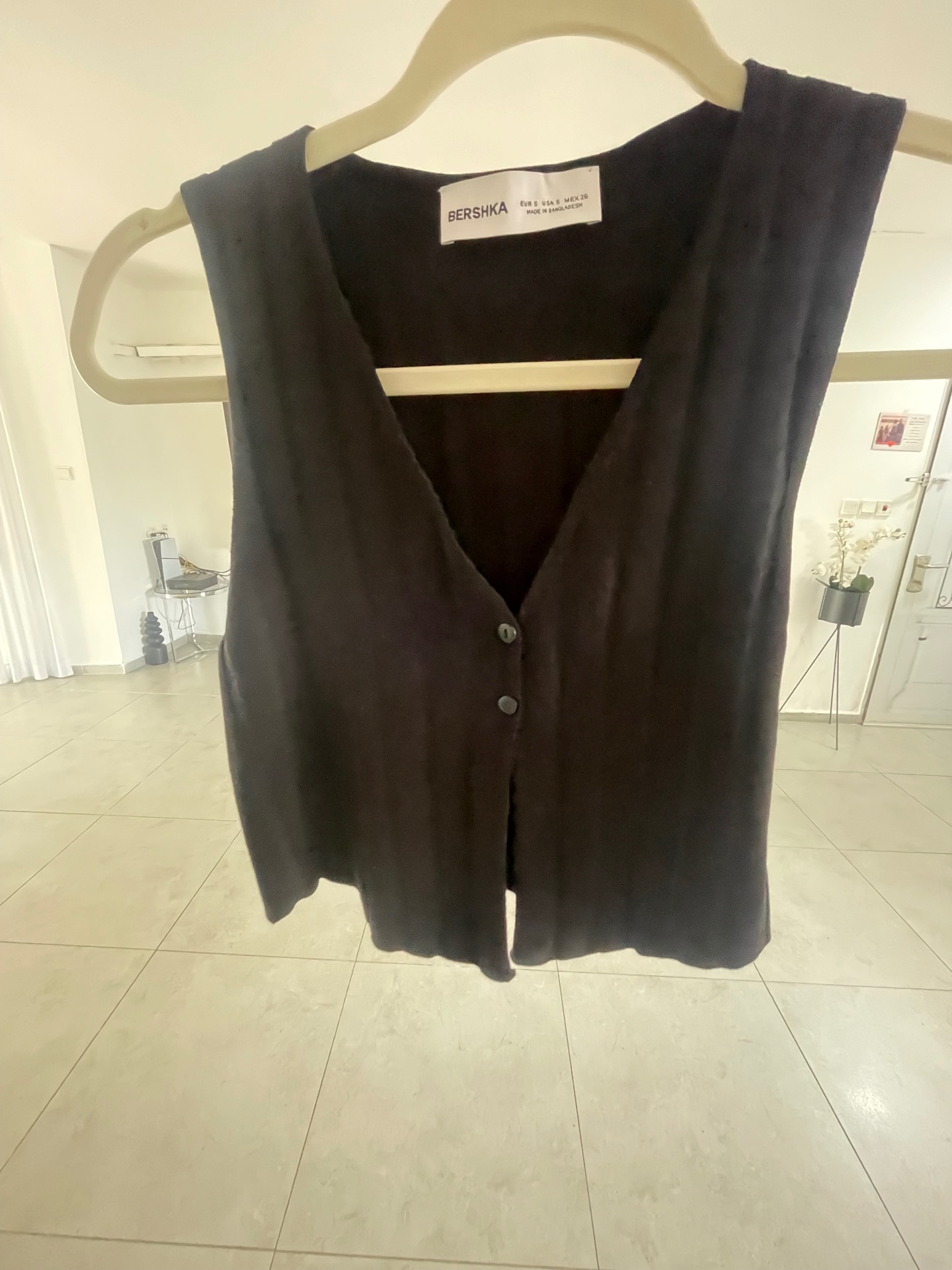 וסט סריג Bershka – ברשקה יד שנייה בנמיז - Nemyz