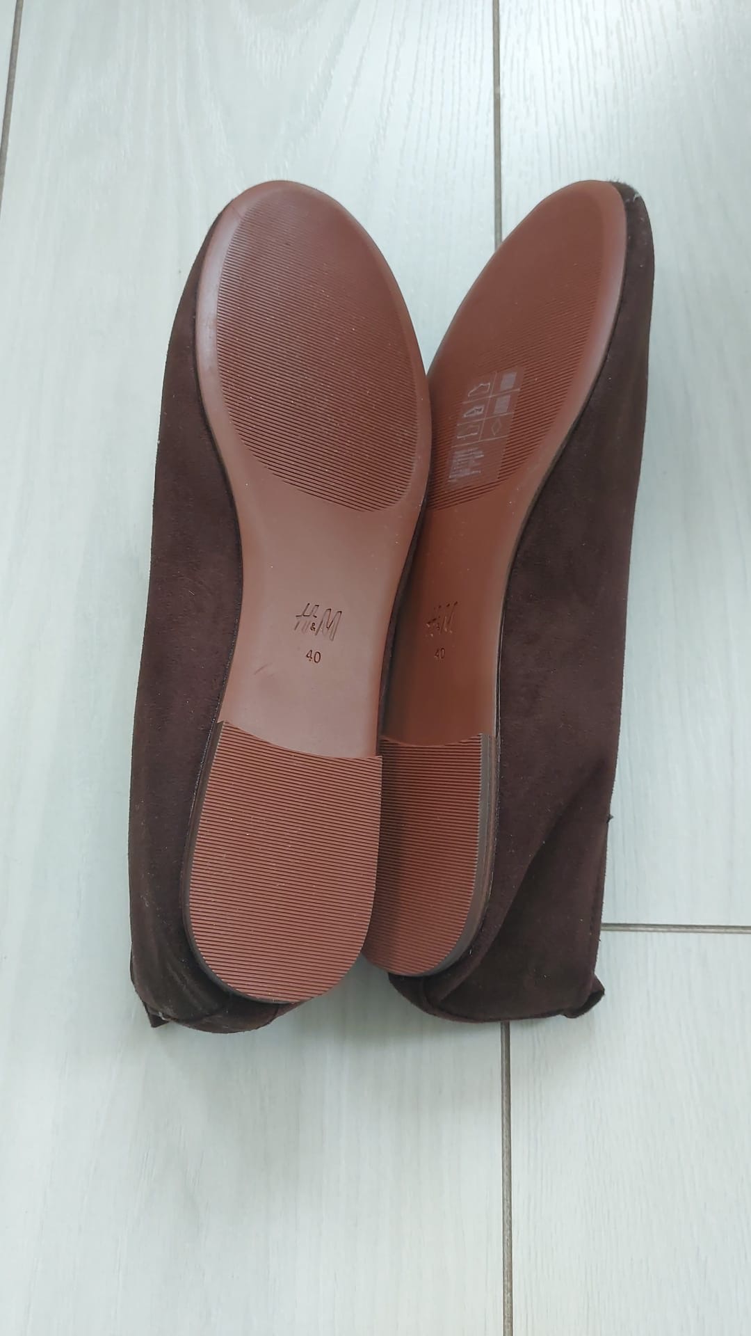 נעלי בובה חומות H&M - אייץ' אנד אם יד שנייה בנמיז - Nemyz