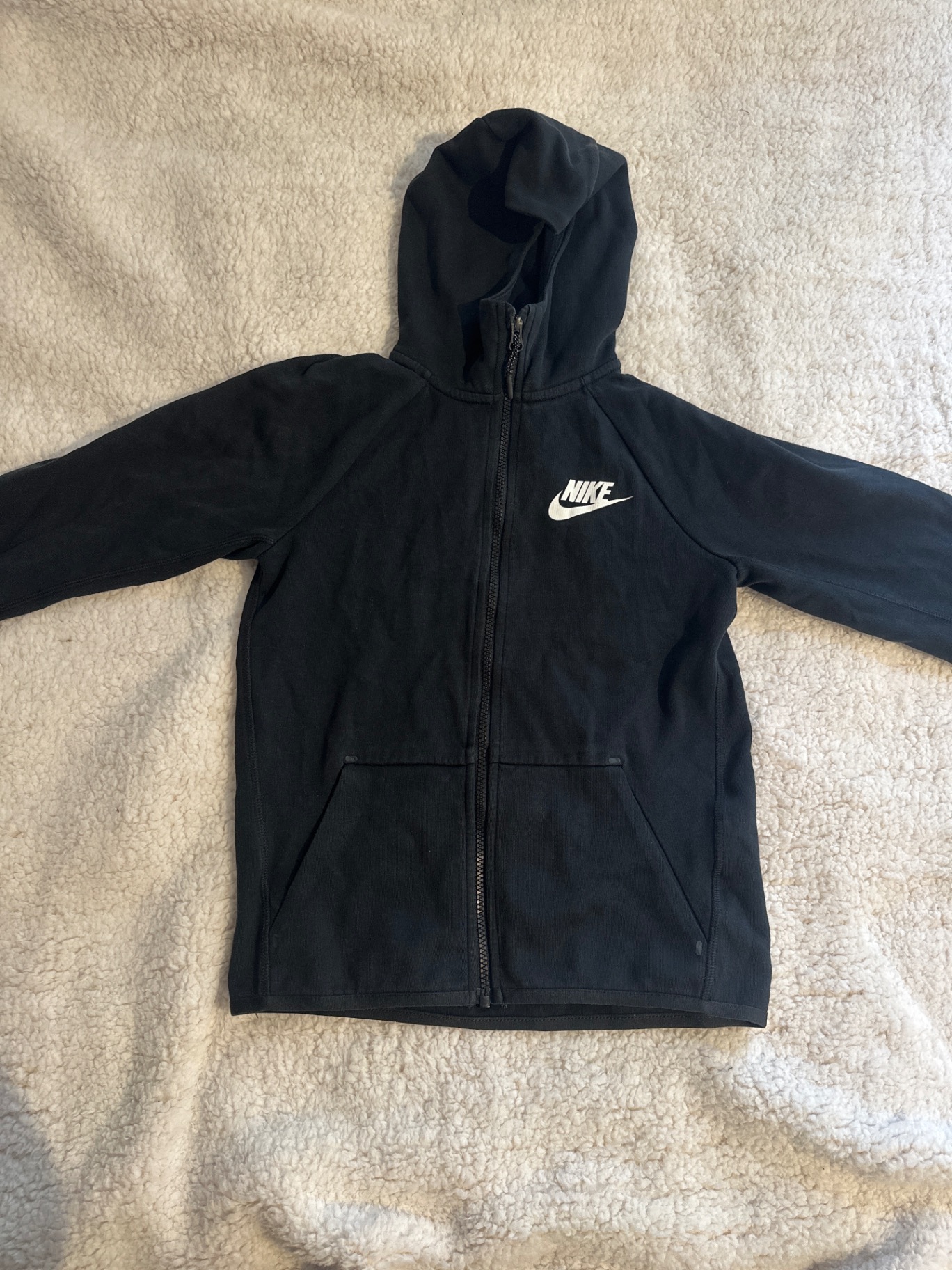 קפוצ׳ון נייק מקורי Nike - נייקי יד שנייה בנמיז - Nemyz